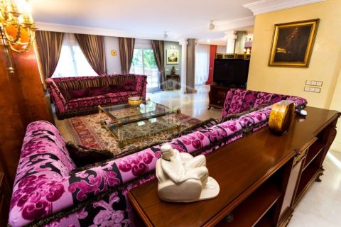 Casa adosada de 6 dormitorios en venta en Gavà, Barcelona, Cataluña, Spain № 1007 - foto 6