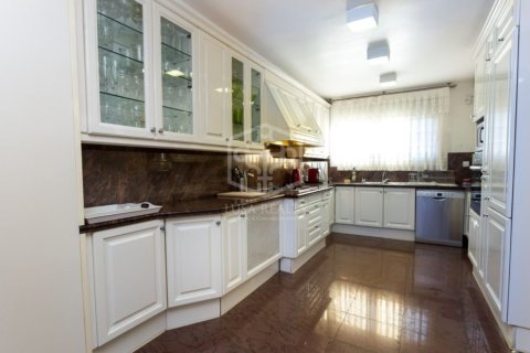 Villa de 6 dormitorios en venta en Gavà, Barcelona, Cataluña, Spain № 1006 - foto 11