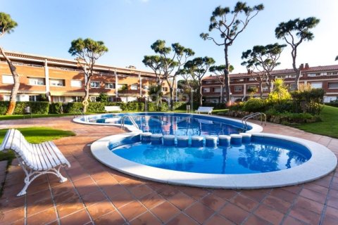 Villa de 6 dormitorios en venta en Gavà, Barcelona, Cataluña, Spain № 1006
