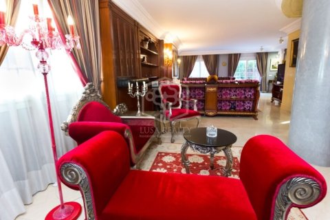 Villa de 6 dormitorios en venta en Gavà, Barcelona, Cataluña, Spain № 1006 - foto 8