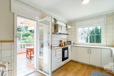 Villa de 5 dormitorios en venta en Lloret de Mar, Gerona, Cataluña, Spain № 1004 - foto 5