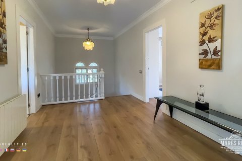Villa de 5 dormitorios en venta en Lloret de Mar, Gerona, Cataluña, Spain № 1004 - foto 15