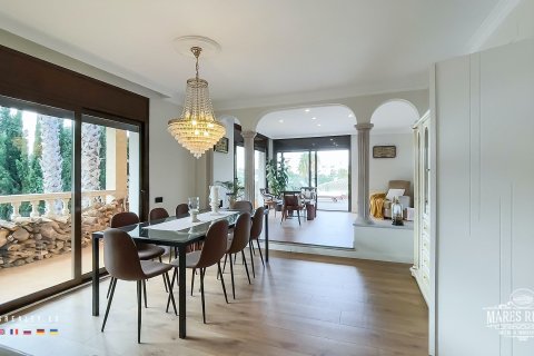 Villa de 5 dormitorios en venta en Lloret de Mar, Gerona, Cataluña, Spain № 1004 - foto 17
