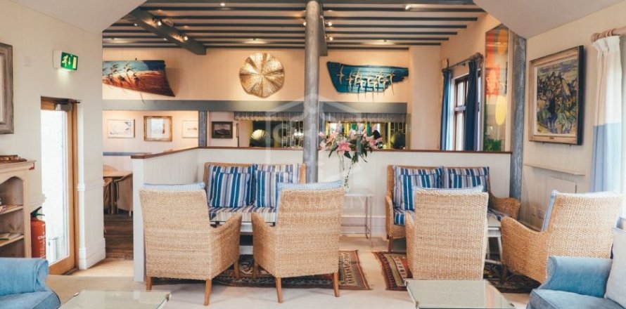 68 bedrooms commercial property for sale in Sitges, Barcelona, Catalonia, Spain № 1104