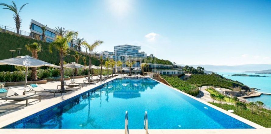 Propiedad comercial de 59 dormitorios en venta en Platja D'aro, Gerona, Cataluña, Spain № 1102