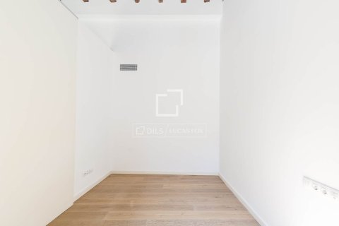 Купить квартиру в Барселона, Испания с 2 спальни, 75м², № 6653 - фото 12