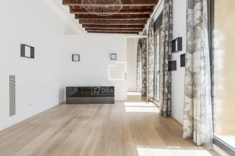 Купить квартиру в Барселона, Испания с 2 спальни, 75м², № 6653 - фото 19