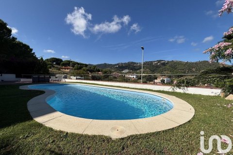 Сasa de 4 dormitorios en venta en Calella, Barcelona, Cataluña, Spain № 4798 - foto 4