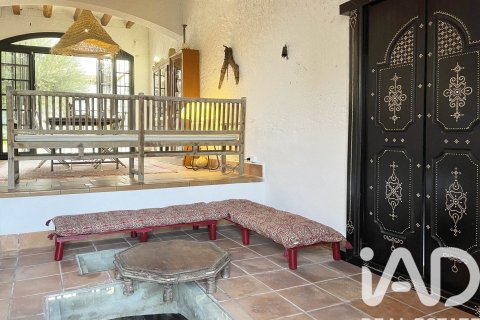 Villa de 4 dormitorios en venta en Llorenc Del Penedes, Tarragona, Cataluña, Spain № 7445 - foto 23