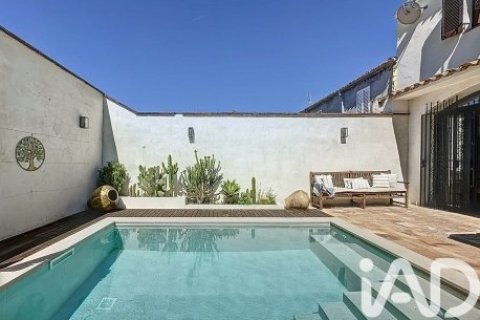 Villa de 4 dormitorios en venta en Llorenc Del Penedes, Tarragona, Cataluña, Spain № 7445 - foto 25