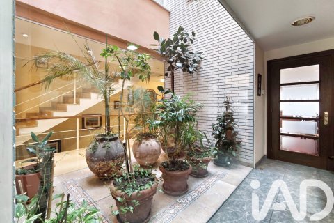 5 bedrooms apartment for sale in Igualada, Barcelona, Catalonia, Spain № 7442 - photo 13
