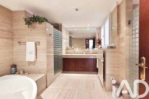 5 bedrooms apartment for sale in Igualada, Barcelona, Catalonia, Spain № 7442 - photo 5