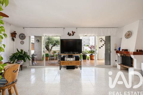 4 bedrooms house for sale in Cunit, Tarragona, Catalonia, Spain № 7444 - photo 20