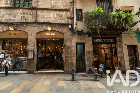2 bedrooms penthouse for sale in Barcelona, Catalonia, Spain № 7440 - photo 3