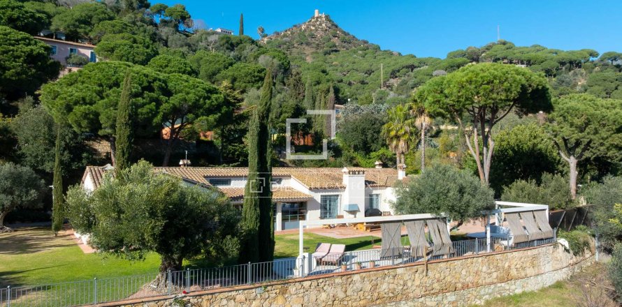 5 bedrooms villa for sale in Cabrera de Mar, Barcelona, Catalonia, Spain № 6352