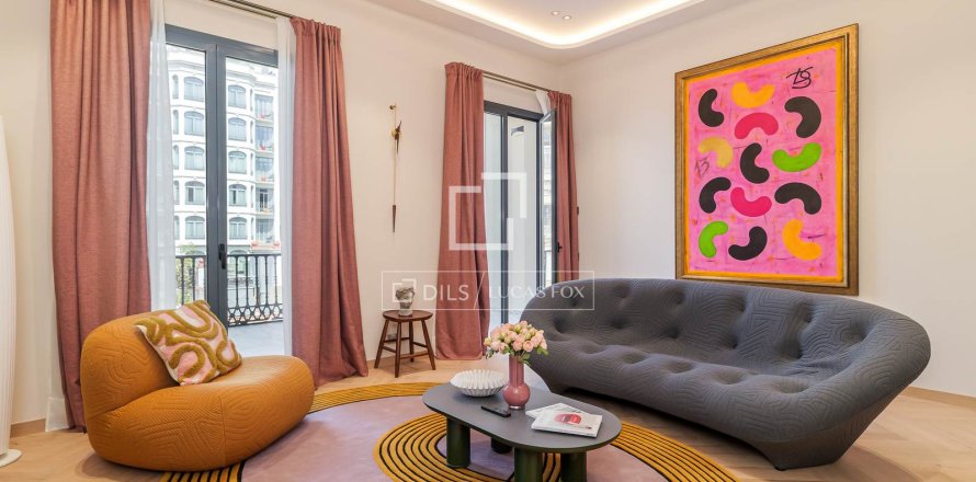 3 bedrooms apartment for sale in Barcelona, Catalonia, Spain № 6350