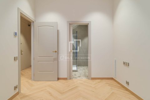 3 bedrooms apartment for sale in Barcelona, Catalonia, Spain № 6350 - photo 7