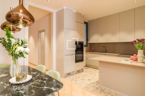 3 bedrooms apartment for sale in Barcelona, Catalonia, Spain № 6350 - photo 21