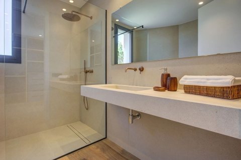 Сasa de 4 dormitorios en venta en Platja D'aro, Gerona, Cataluña, Spain № 7612 - foto 27