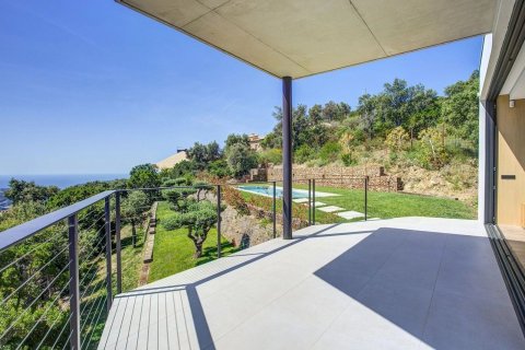 Сasa de 4 dormitorios en venta en Platja D'aro, Gerona, Cataluña, Spain № 7612 - foto 2