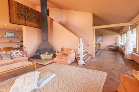 Сasa de 6 dormitorios en venta en Begur, Gerona, Cataluña, Spain № 7611 - foto 16