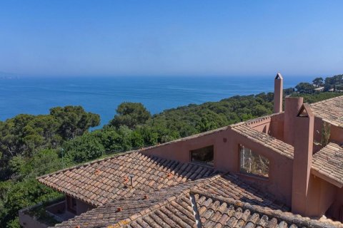 Сasa de 6 dormitorios en venta en Begur, Gerona, Cataluña, Spain № 7611 - foto 10