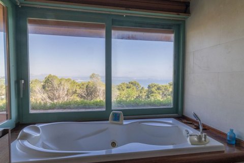 Сasa de 6 dormitorios en venta en Begur, Gerona, Cataluña, Spain № 7611 - foto 26