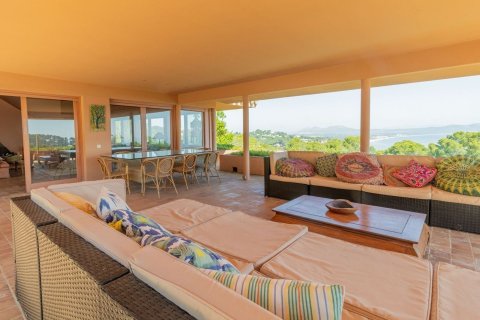 Сasa de 6 dormitorios en venta en Begur, Gerona, Cataluña, Spain № 7611 - foto 14