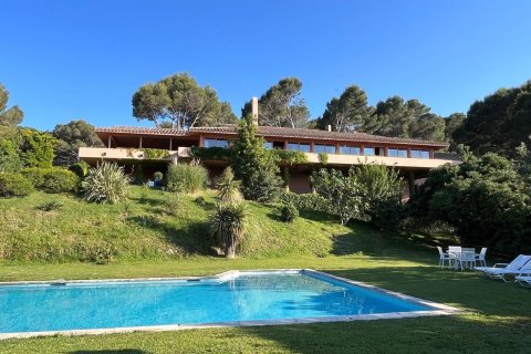 Сasa de 6 dormitorios en venta en Begur, Gerona, Cataluña, Spain № 7611 - foto 27