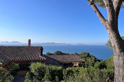 Сasa de 6 dormitorios en venta en Begur, Gerona, Cataluña, Spain № 7611 - foto 3