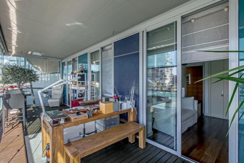 Apartamento de 3 dormitorios en venta en Barcelona, Cataluña, Spain № 7613 - foto 9