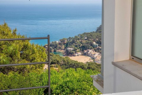 Сasa de 5 dormitorios en venta en Begur, Gerona, Cataluña, Spain № 7610 - foto 14