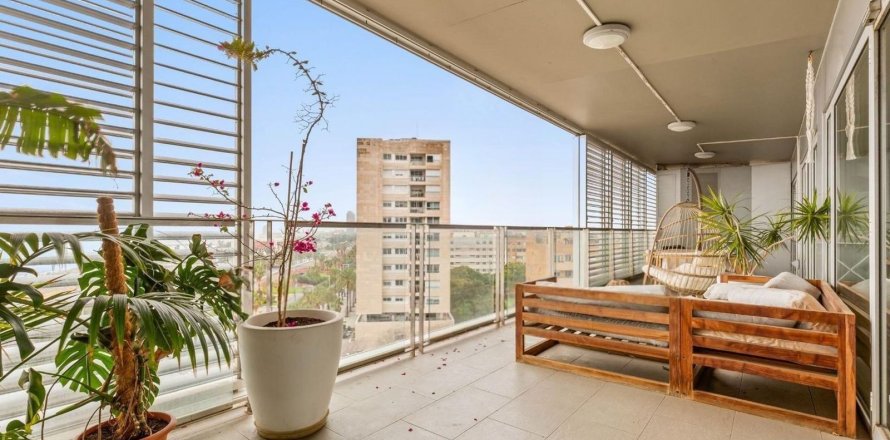 3 bedrooms apartment for sale in Barcelona, Catalonia, Spain № 7609
