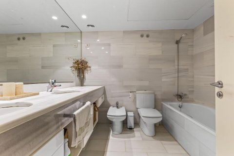 3 bedrooms apartment for sale in Barcelona, Catalonia, Spain № 7609 - photo 17