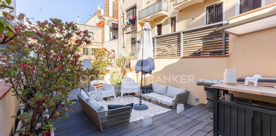 Dúplex de 3 dormitorios en venta en Barcelona, Cataluña, Spain № 5333