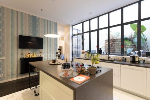 Dúplex de 3 dormitorios en venta en Barcelona, Cataluña, Spain № 5333 - foto 11
