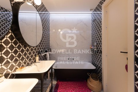 Dúplex de 3 dormitorios en venta en Barcelona, Cataluña, Spain № 5333 - foto 24