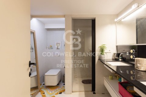 Dúplex de 3 dormitorios en venta en Barcelona, Cataluña, Spain № 5333 - foto 21
