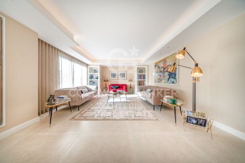 Apartamento de 4 dormitorios en venta en Barcelona, Cataluña, Spain № 5331