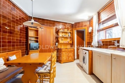 Сasa de 7 dormitorios en venta en Sant Andreu de Llavaneres, Barcelona, Cataluña, Spain № 5335 - foto 20
