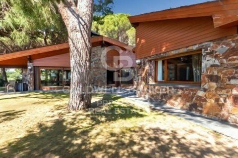 Сasa de 7 dormitorios en venta en Sant Andreu de Llavaneres, Barcelona, Cataluña, Spain № 5335 - foto 11