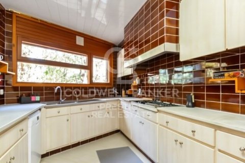 Сasa de 7 dormitorios en venta en Sant Andreu de Llavaneres, Barcelona, Cataluña, Spain № 5335 - foto 14
