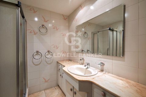 Купить квартиру в Барселона, Испания с 4 спальни, 180м², № 5468 - фото 14