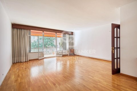Купить квартиру в Барселона, Испания с 4 спальни, 180м², № 5468 - фото 2