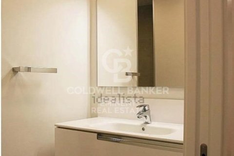 Apartamento de 2 dormitorios en venta en Barcelona, Cataluña, Spain № 5466 - foto 12