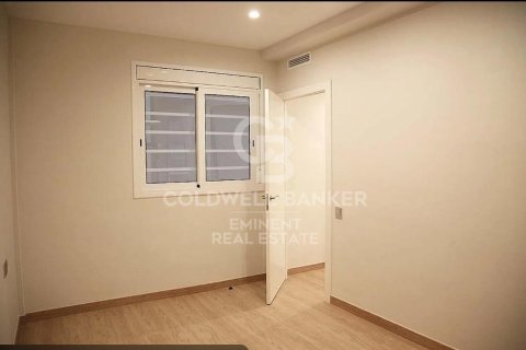 Apartamento de 2 dormitorios en venta en Barcelona, Cataluña, Spain № 5466 - foto 13