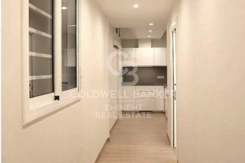 Apartamento de 2 dormitorios en venta en Barcelona, Cataluña, Spain № 5466 - foto 8