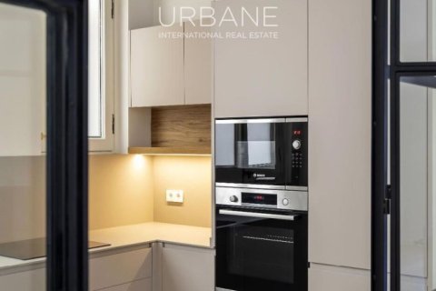 2 bedrooms apartment for sale in Eixample, Barcelona, Catalonia, Spain № 2660 - photo 21