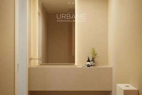 2 bedrooms apartment for sale in Eixample, Barcelona, Catalonia, Spain № 2660 - photo 4