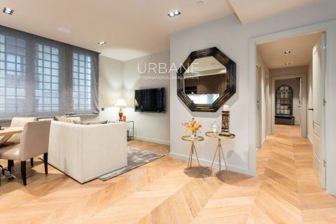 Apartamento de 2 dormitorios en venta en Ciudad Vieja, Barcelona, Cataluña, Spain № 2659
